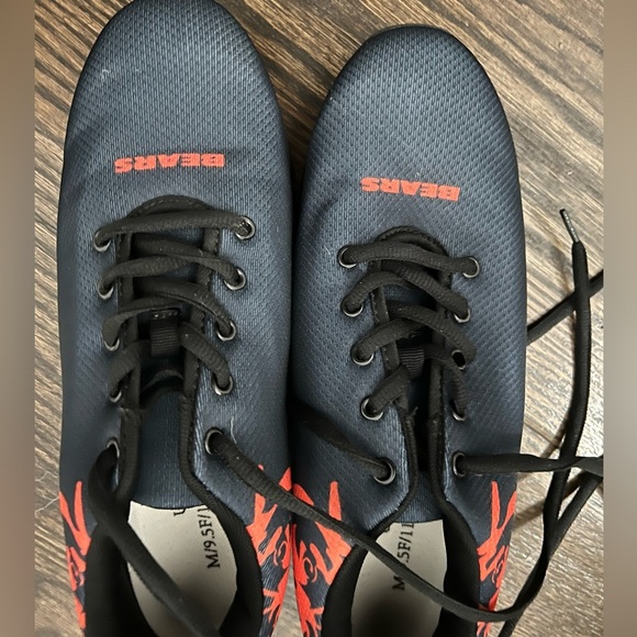 Chicago Bears Low Top Sneakers - Picture 5 of 6